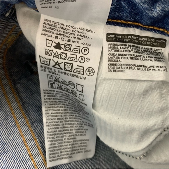 Levi’s High Rise Wedgie Shorts Sierra Skyline White Oak Cone Denim Distressed 28 - Picture 13 of 14